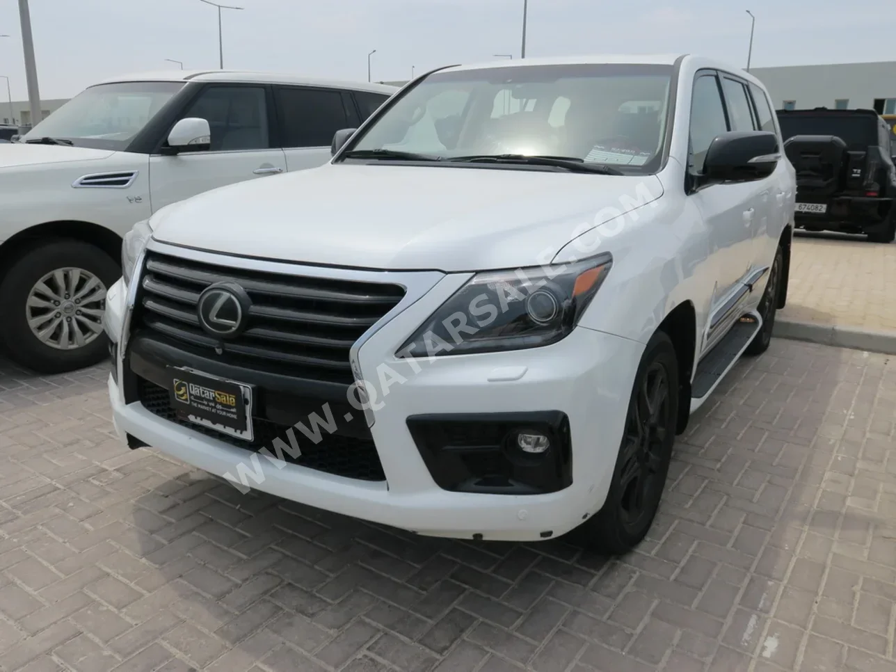 لكزس  ال اكس  570  2013  اوتوماتيك  233,000 كم  8 سلندر  دفع رباعي  اس يو في  أبيض