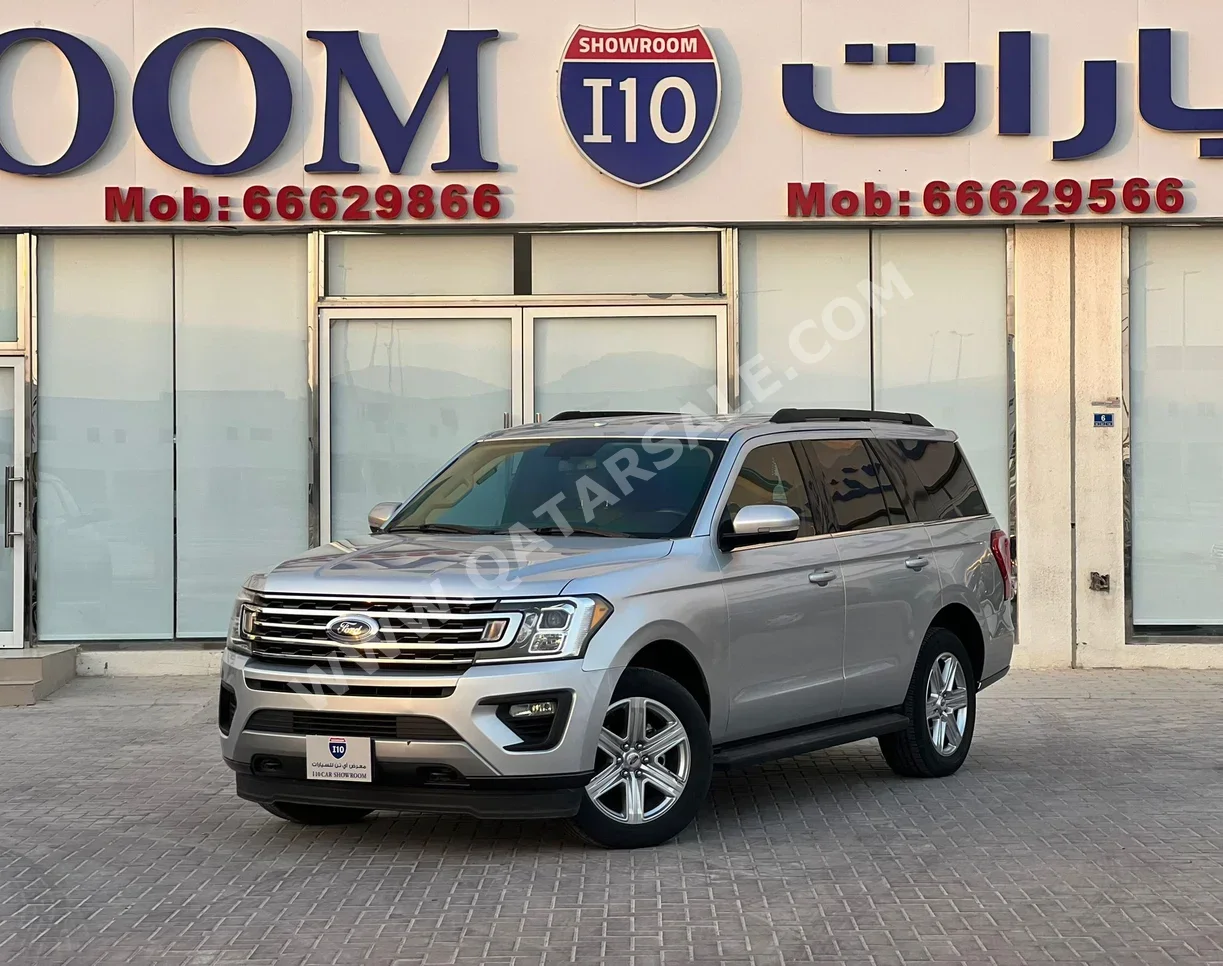 فورد  اكسبيديشن  اكس ال تي  2018  اوتوماتيك  149,000 كم  6 سلندر  دفع رباعي  اس يو في  فضي