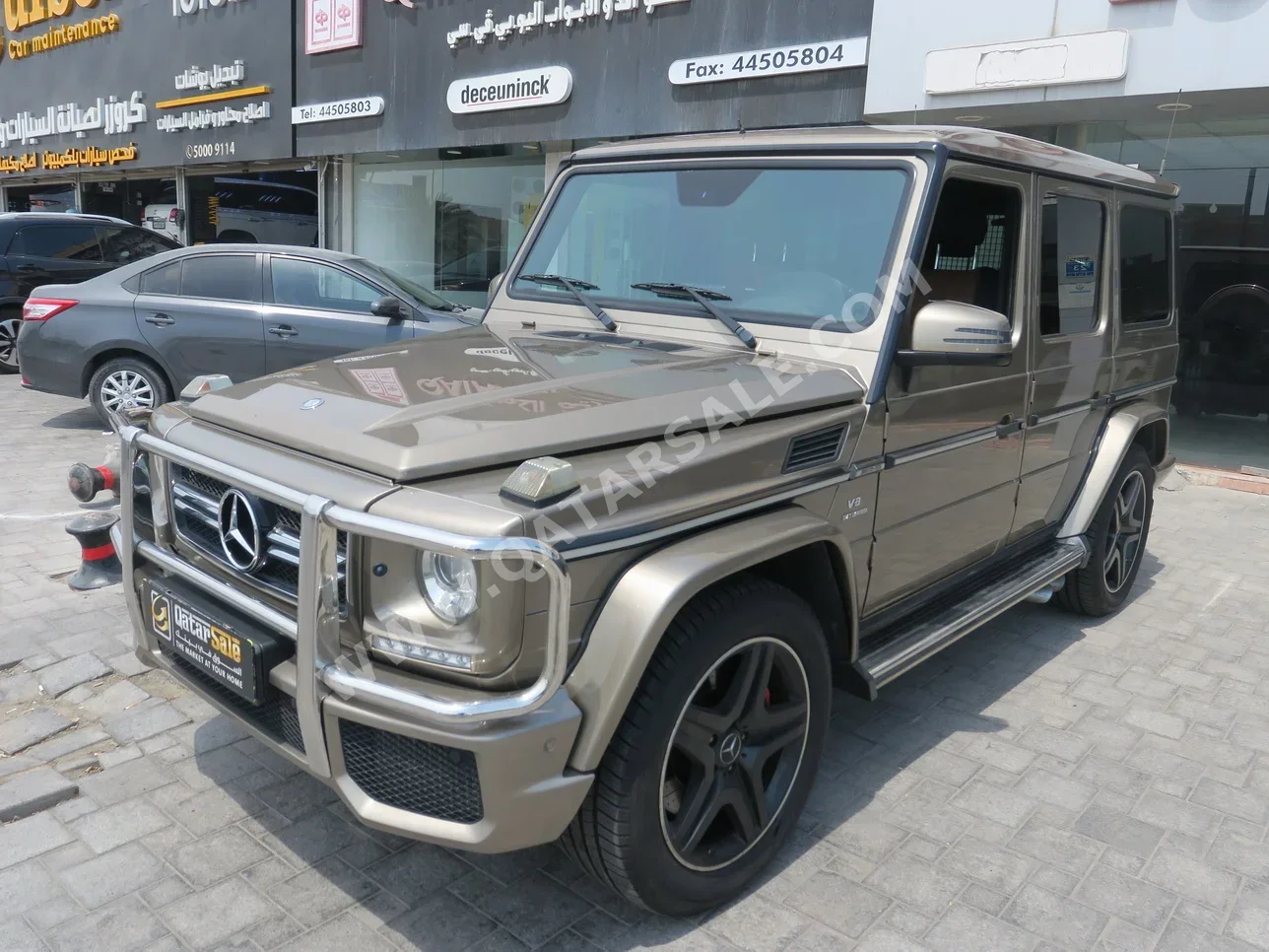 مرسيدس - بنز  جي - كلاس  63 اي ام جي  2015  اوتوماتيك  110,000 كم  8 سلندر  دفع رباعي  اس يو في  ذهبي