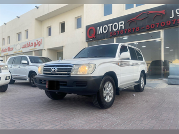 Toyota  Land Cruiser  GX  2007  Manual  422,000 Km  6 Cylinder  Four Wheel Drive (4WD)  SUV  White