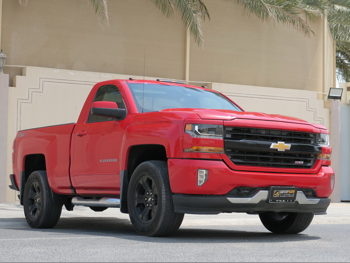 Chevrolet  Silverado  LT  2017  Automatic  168,000 Km  8 Cylinder  Four Wheel Drive (4WD)  Pick Up  Red