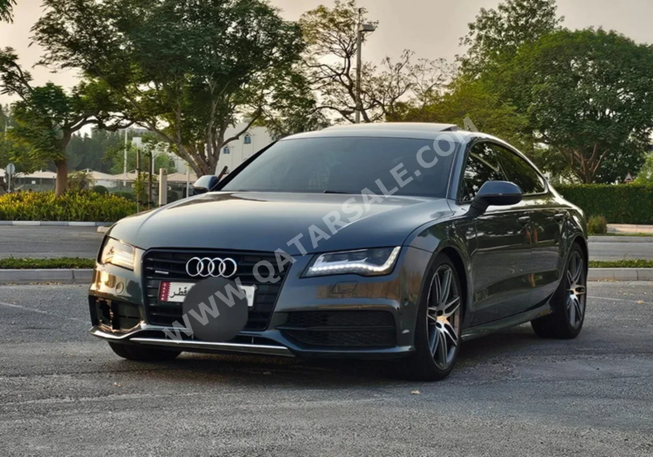 Audi  A7  2015  Automatic  120,000 Km  6 Cylinder  All Wheel Drive (AWD)  Sedan  Gray