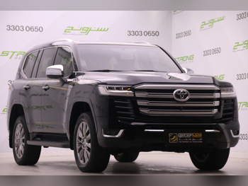 Toyota  Land Cruiser  VX Twin Turbo  2022  Automatic  77,000 Km  6 Cylinder  Four Wheel Drive (4WD)  SUV  Black  With Warranty