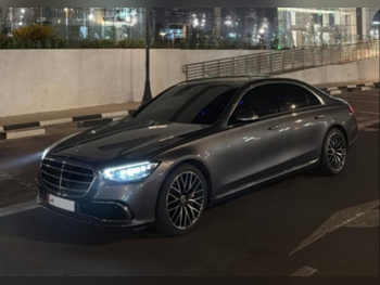 Mercedes-Benz  S-Class  450  2022  Automatic  13,000 Km  6 Cylinder  Rear Wheel Drive (RWD)  Sedan  Gray  With Warranty