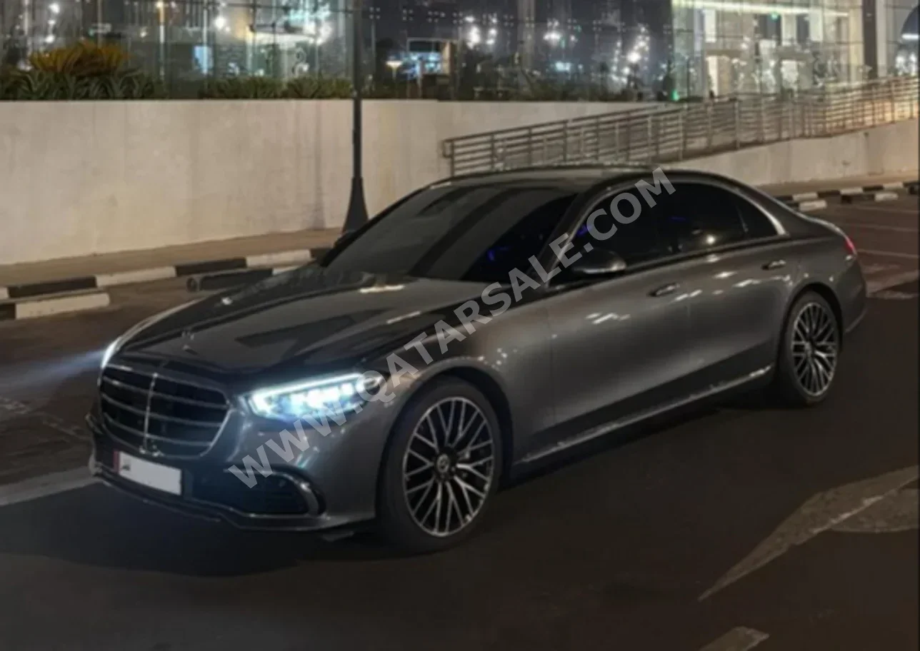 Mercedes-Benz  S-Class  450  2022  Automatic  13,000 Km  6 Cylinder  Rear Wheel Drive (RWD)  Sedan  Gray  With Warranty