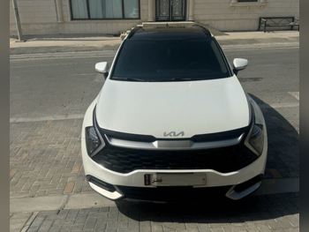 Kia  Sportage  1.6  2024  Automatic  56,000 Km  4 Cylinder  All Wheel Drive (AWD)  SUV  White  With Warranty