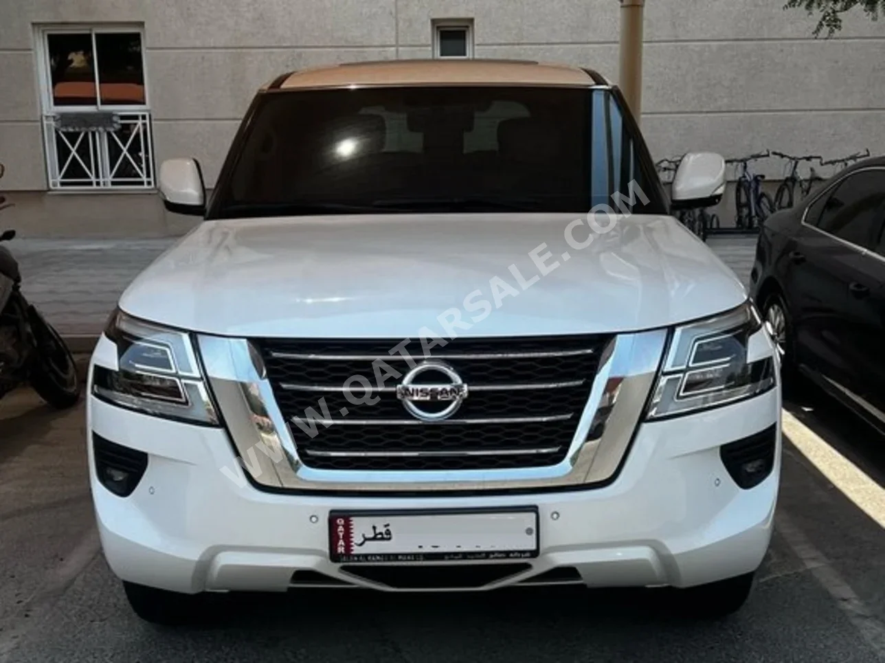 Nissan  Patrol  LE  2020  Automatic  44,900 Km  8 Cylinder  Four Wheel Drive (4WD)  SUV  White