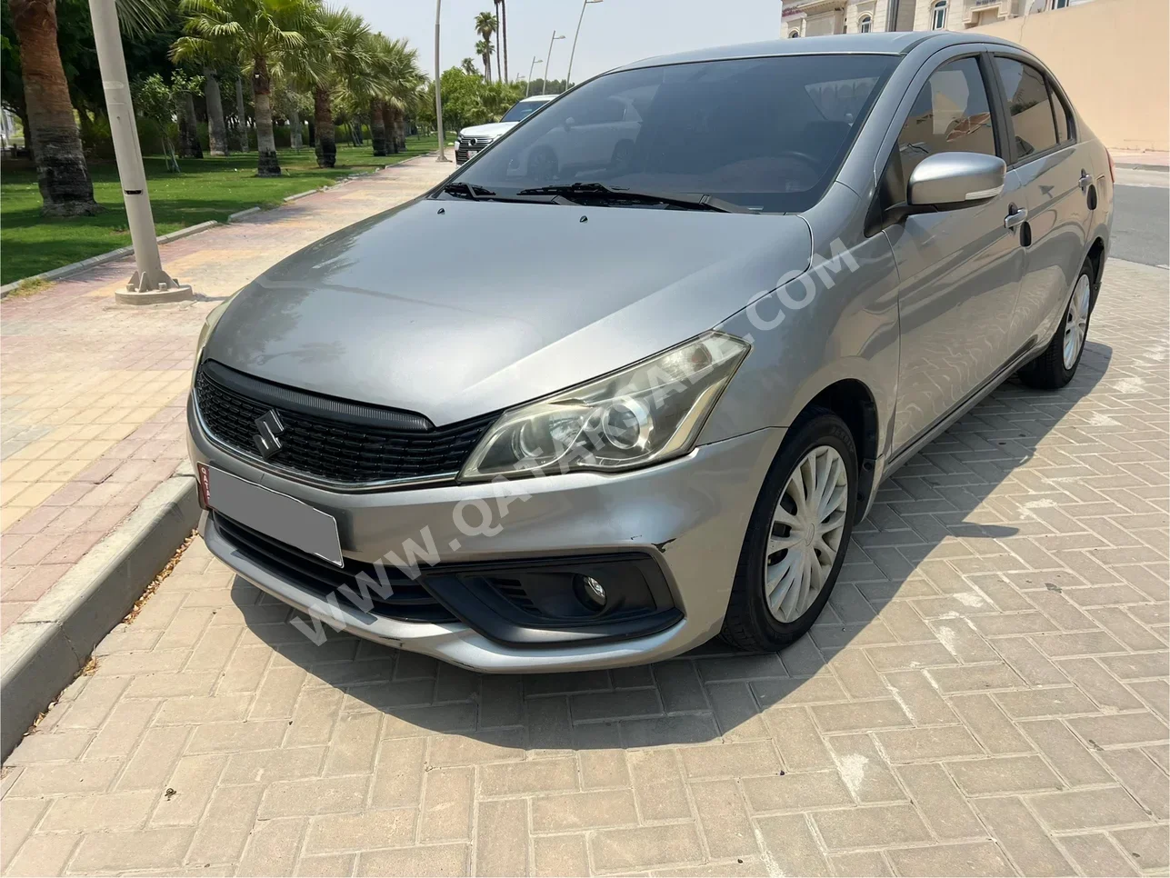 سوزوكي  سياز  2019  اوتوماتيك  218,000 كم  4 سلندر  كلاسك  رمادي