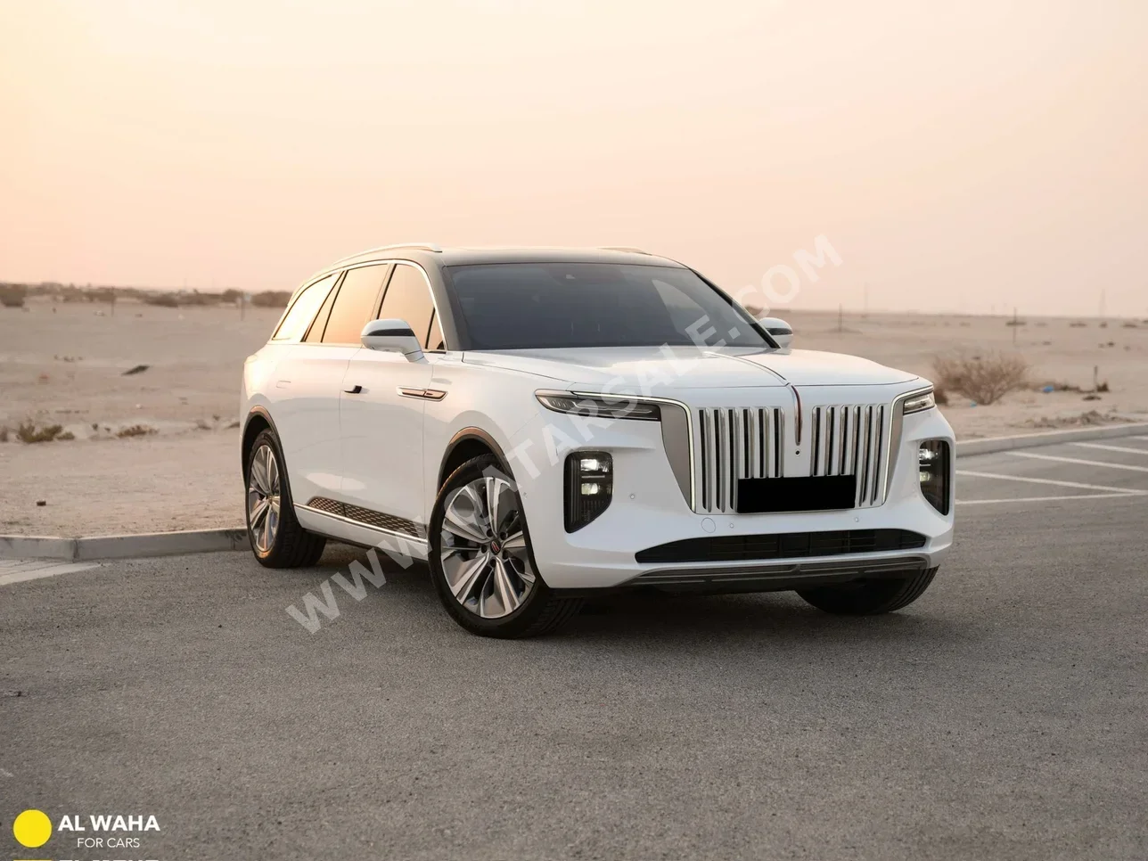 Hongqi  E-HS9  2023  Automatic  28,000 Km  0 Cylinder  Four Wheel Drive (4WD)  SUV  White  With Warranty
