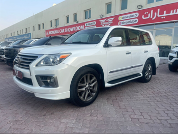 Lexus  LX  570  2014  Automatic  154,000 Km  8 Cylinder  Four Wheel Drive (4WD)  SUV  White