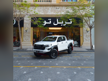 Toyota  Hilux  GR Sport  2025  Automatic  0 Km  6 Cylinder  Four Wheel Drive (4WD)  Pick Up  Pearl  With Warranty