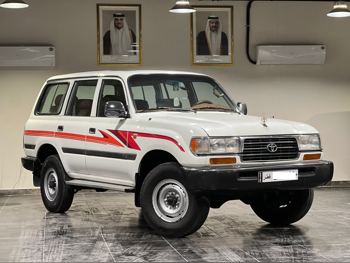 Toyota  Land Cruiser  VX  1997  Manual  320,000 Km  6 Cylinder  Four Wheel Drive (4WD)  SUV  White