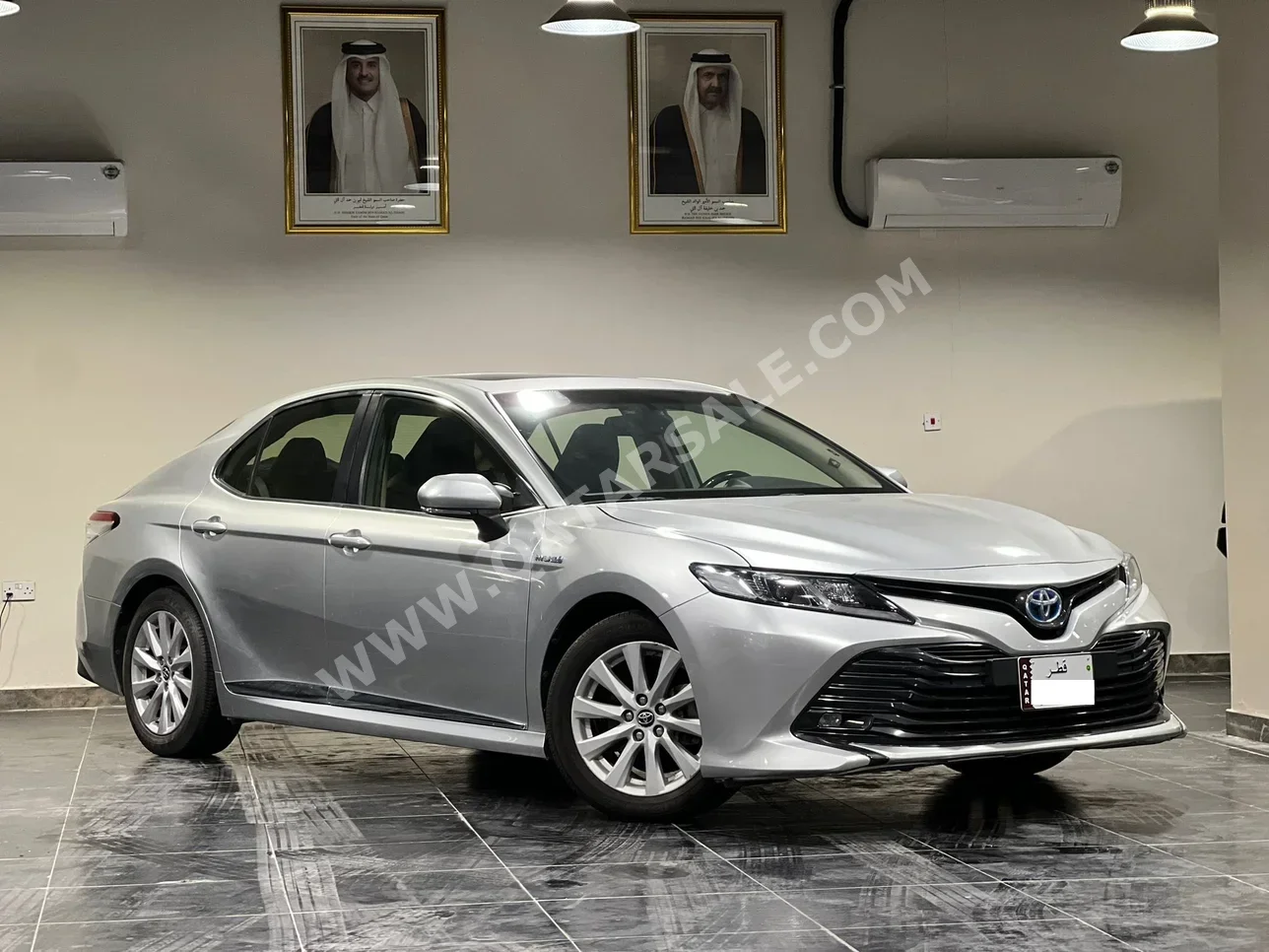 Toyota  Camry  GLE  2021  Automatic  301,000 Km  4 Cylinder  Front Wheel Drive (FWD)  Sedan  Silver