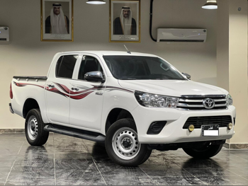 Toyota  Hilux  2020  Automatic  68,000 Km  4 Cylinder  Four Wheel Drive (4WD)  Pick Up  White