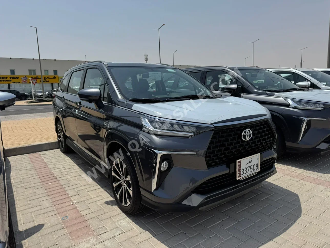 Toyota  Veloz  2025  Automatic  0 Km  4 Cylinder  Rear Wheel Drive (RWD)  SUV  Gray  With Warranty
