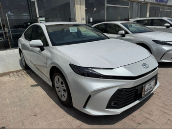 Toyota  Camry  2025  Automatic  0 Km  4 Cylinder  Front Wheel Drive (FWD)  Sedan  White  With Warranty