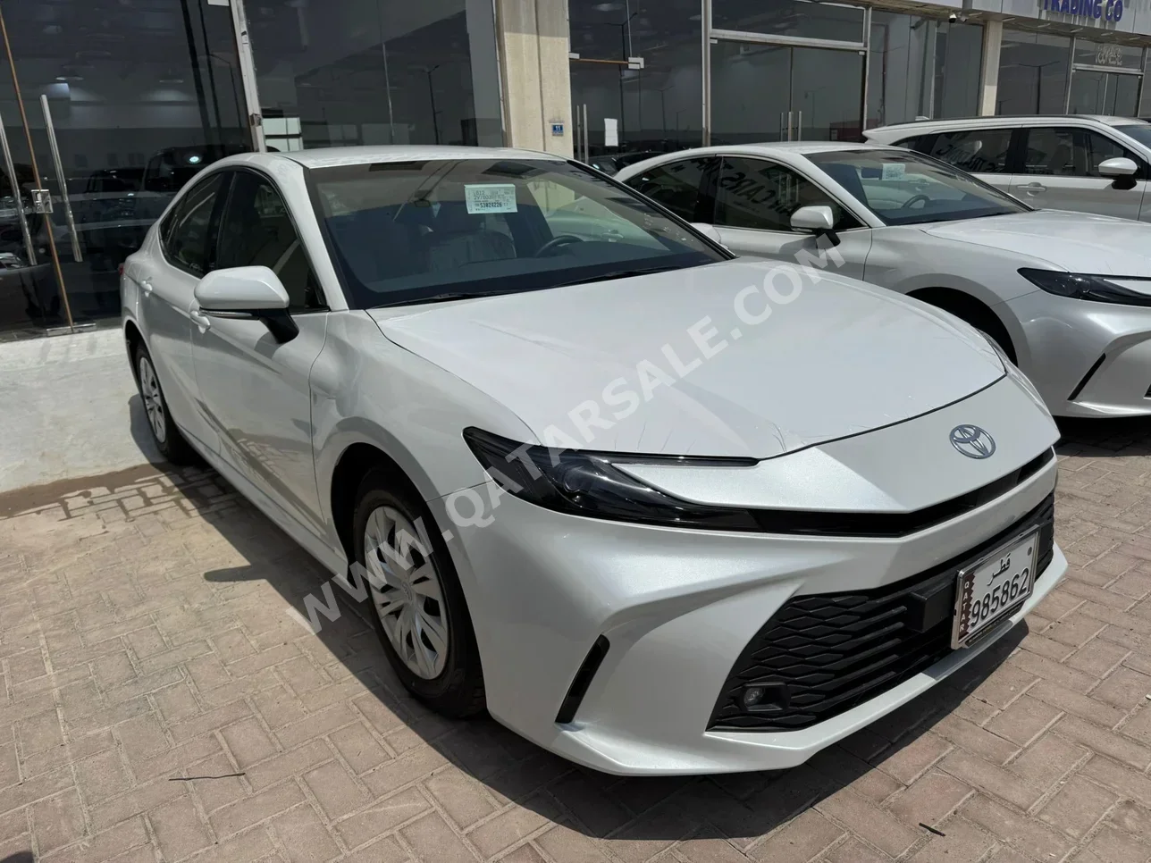 Toyota  Camry  2025  Automatic  0 Km  4 Cylinder  Front Wheel Drive (FWD)  Sedan  White  With Warranty