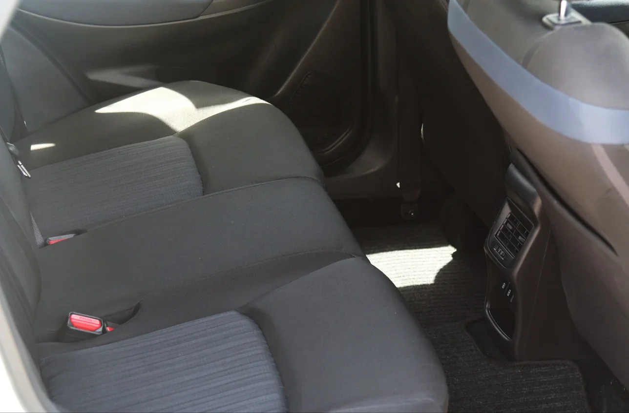 سوزوكي بالينو جي ال 4 سلندر هاتش باك أبيض 2024