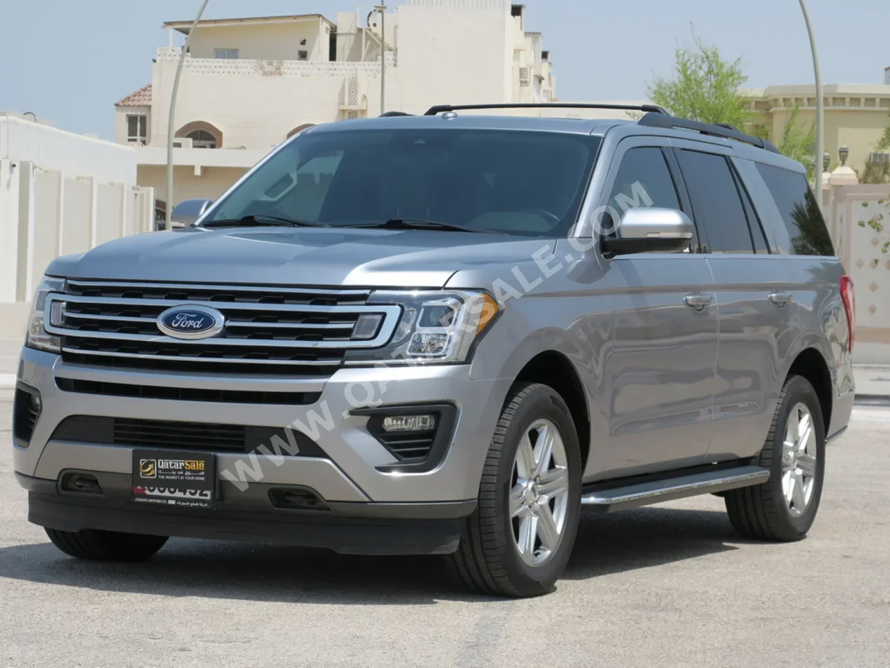 Ford  Expedition  XLT  2021  Automatic  60,000 Km  6 Cylinder  Four Wheel Drive (4WD)  SUV  Gray
