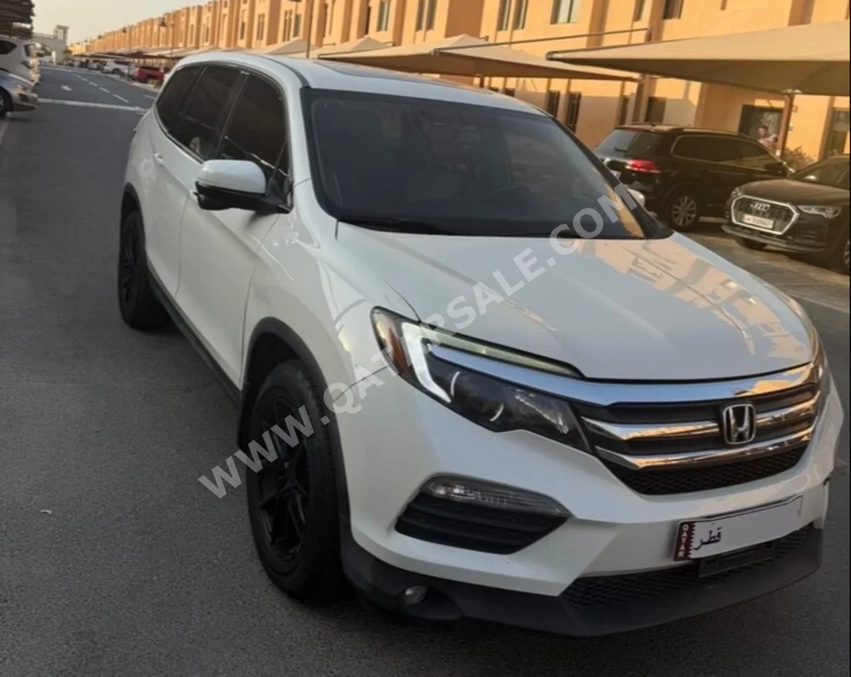 Honda  Pilot  EXL  2016  Automatic  234,000 Km  6 Cylinder  All Wheel Drive (AWD)  SUV  White