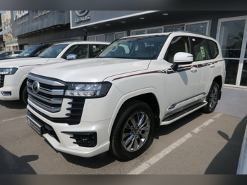 Toyota  Land Cruiser  GXR  2025  Automatic  0 Km  6 Cylinder  Four Wheel Drive (4WD)  SUV  White  With Warranty