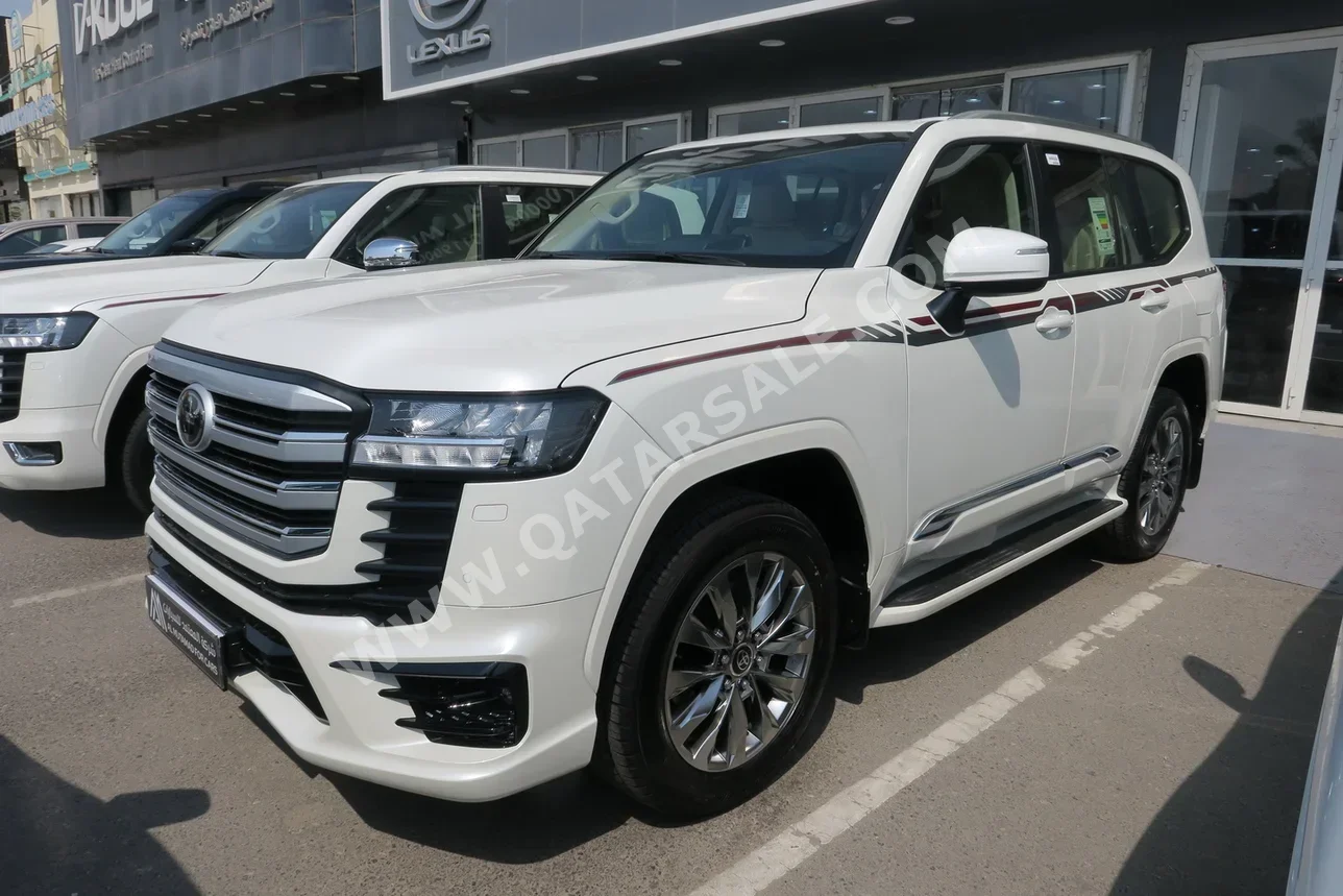 Toyota  Land Cruiser  GXR  2025  Automatic  0 Km  6 Cylinder  Four Wheel Drive (4WD)  SUV  White  With Warranty