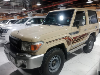 Toyota  Land Cruiser  Hard Top  2016  Manual  118,000 Km  6 Cylinder  Four Wheel Drive (4WD)  SUV  Beige