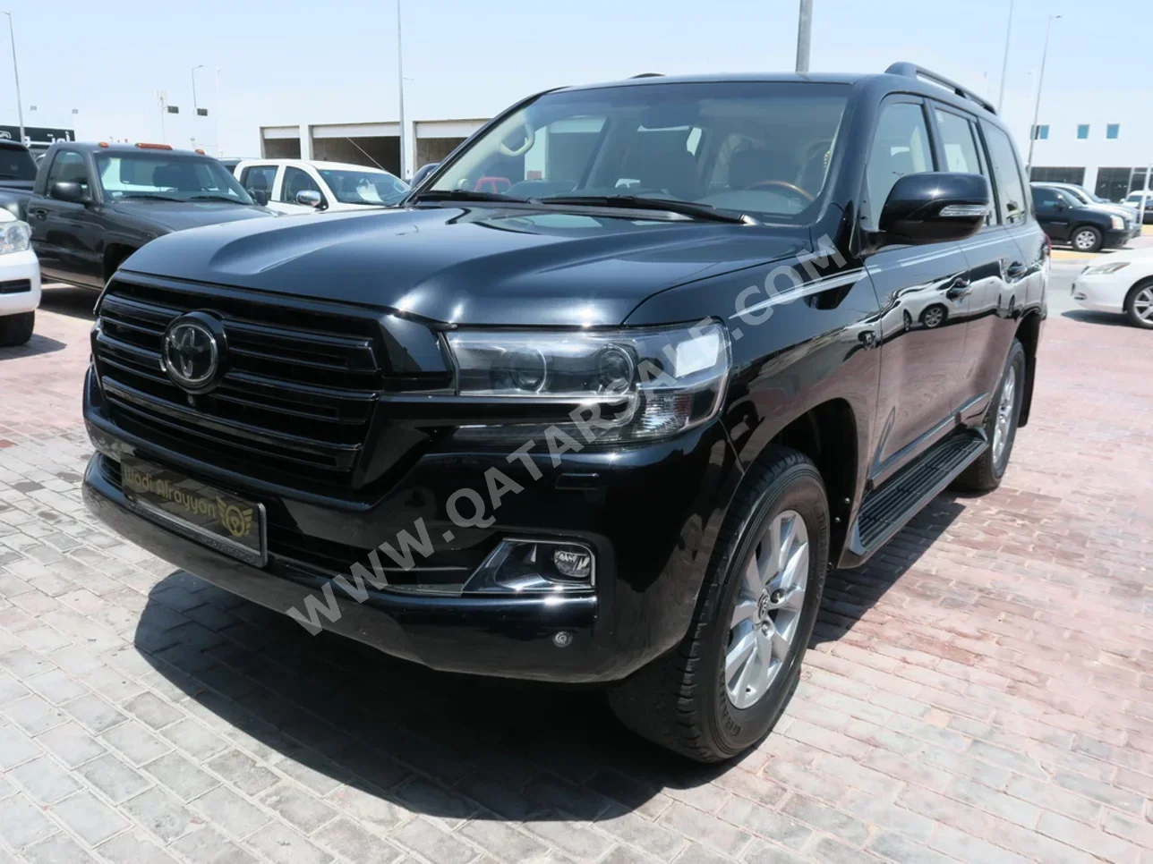 Toyota  Land Cruiser  VXR  2017  Automatic  248,000 Km  8 Cylinder  Four Wheel Drive (4WD)  SUV  Black