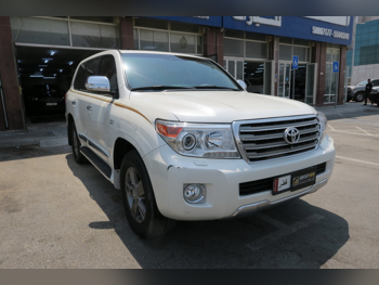 Toyota  Land Cruiser  VXR  2015  Automatic  174,000 Km  8 Cylinder  Four Wheel Drive (4WD)  SUV  White