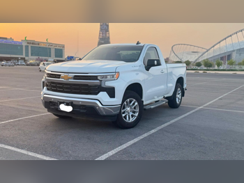 Chevrolet  Silverado  LT  2024  Automatic  1,800 Km  8 Cylinder  Four Wheel Drive (4WD)  Pick Up  White  With Warranty
