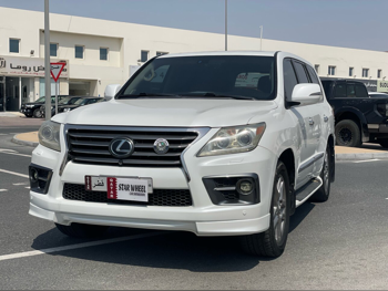 Lexus  LX  570 S  2015  Automatic  240,000 Km  8 Cylinder  Four Wheel Drive (4WD)  SUV  White