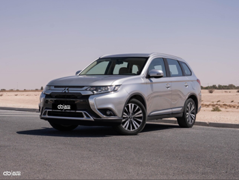 Mitsubishi  Outlander  Limited edition  2020  Automatic  151,000 Km  4 Cylinder  Four Wheel Drive (4WD)  SUV  Silver