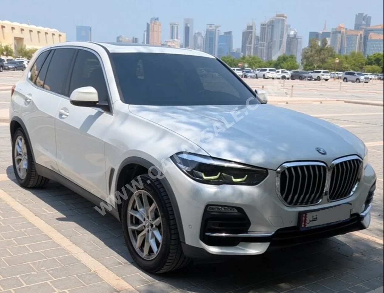 BMW  X-Series  X5 40i  2019  Automatic  96,500 Km  6 Cylinder  All Wheel Drive (AWD)  SUV  White