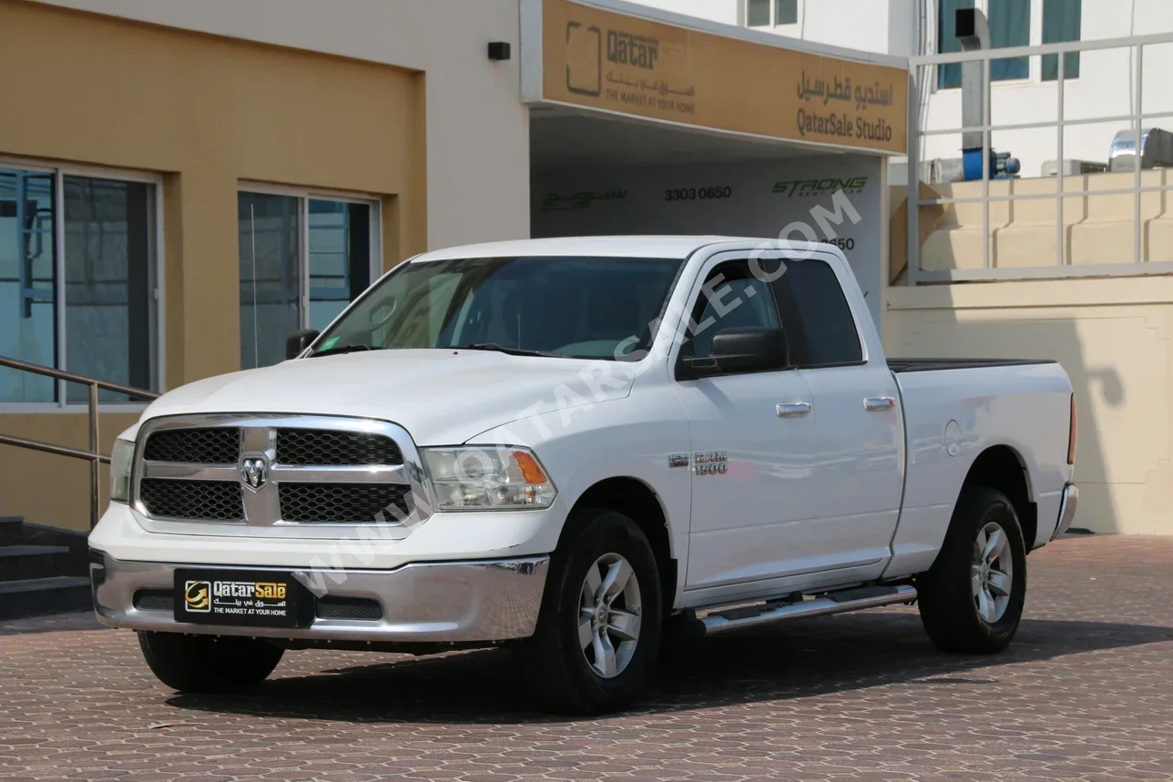 Dodge  Ram  1500  2013  Automatic  175,000 Km  8 Cylinder  Four Wheel Drive (4WD)  Pick Up  White