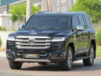 Toyota  Land Cruiser  VX  2025  Automatic  3,800 Km  6 Cylinder  Four Wheel Drive (4WD)  SUV  Black  With Warranty