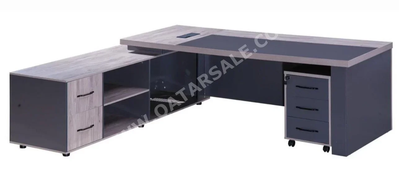 المكاتب ومكاتب الحاسوب - مكتب مدير  - ميرير للمفروشات  - اللون الرمادي