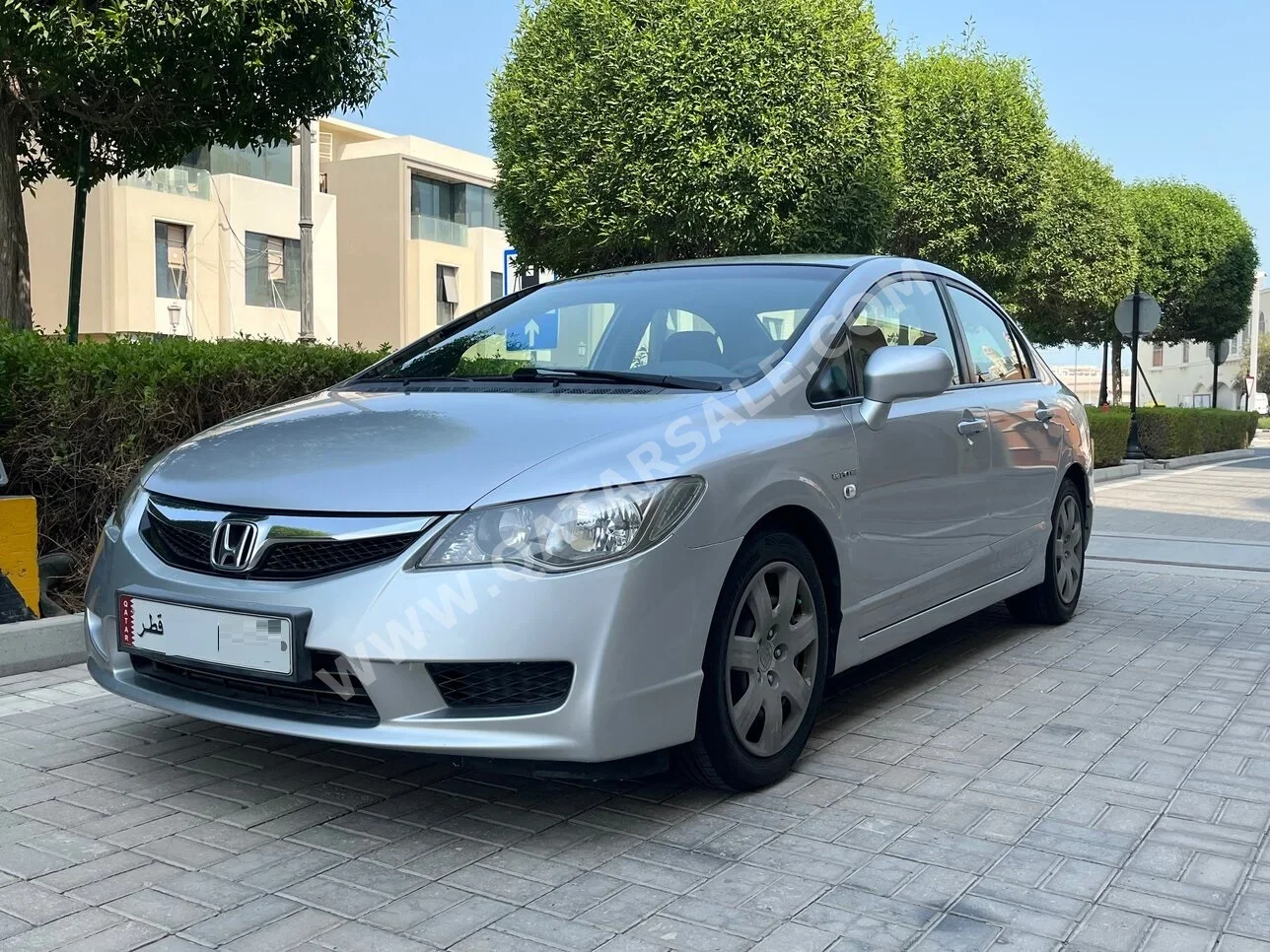 Honda  Civic  2011  Automatic  121,000 Km  4 Cylinder  Front Wheel Drive (FWD)  Sedan  Silver