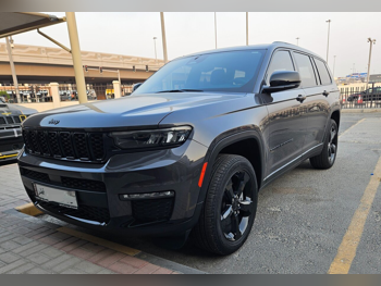 Jeep  Grand Cherokee  Altitude  2023  Automatic  18,000 Km  6 Cylinder  All Wheel Drive (AWD)  SUV  Dark Gray  With Warranty