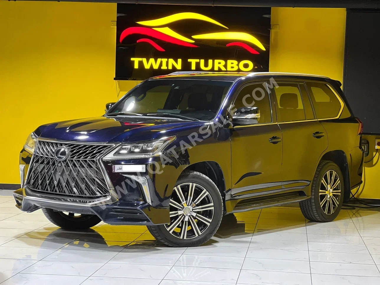 Lexus  LX  570  2016  Automatic  302,000 Km  8 Cylinder  Four Wheel Drive (4WD)  SUV  Blue