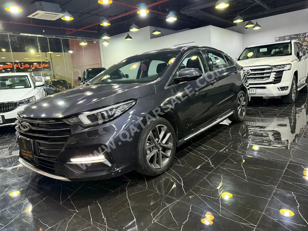 شيري  أريزو 3  2023  اوتوماتيك  32,000 كم  4 سلندر  سحب امامي  سيدان  رمادي  تحت الضمان
