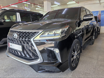 Lexus  LX  570 S  2018  Automatic  217,000 Km  8 Cylinder  Four Wheel Drive (4WD)  SUV  Black  With Warranty