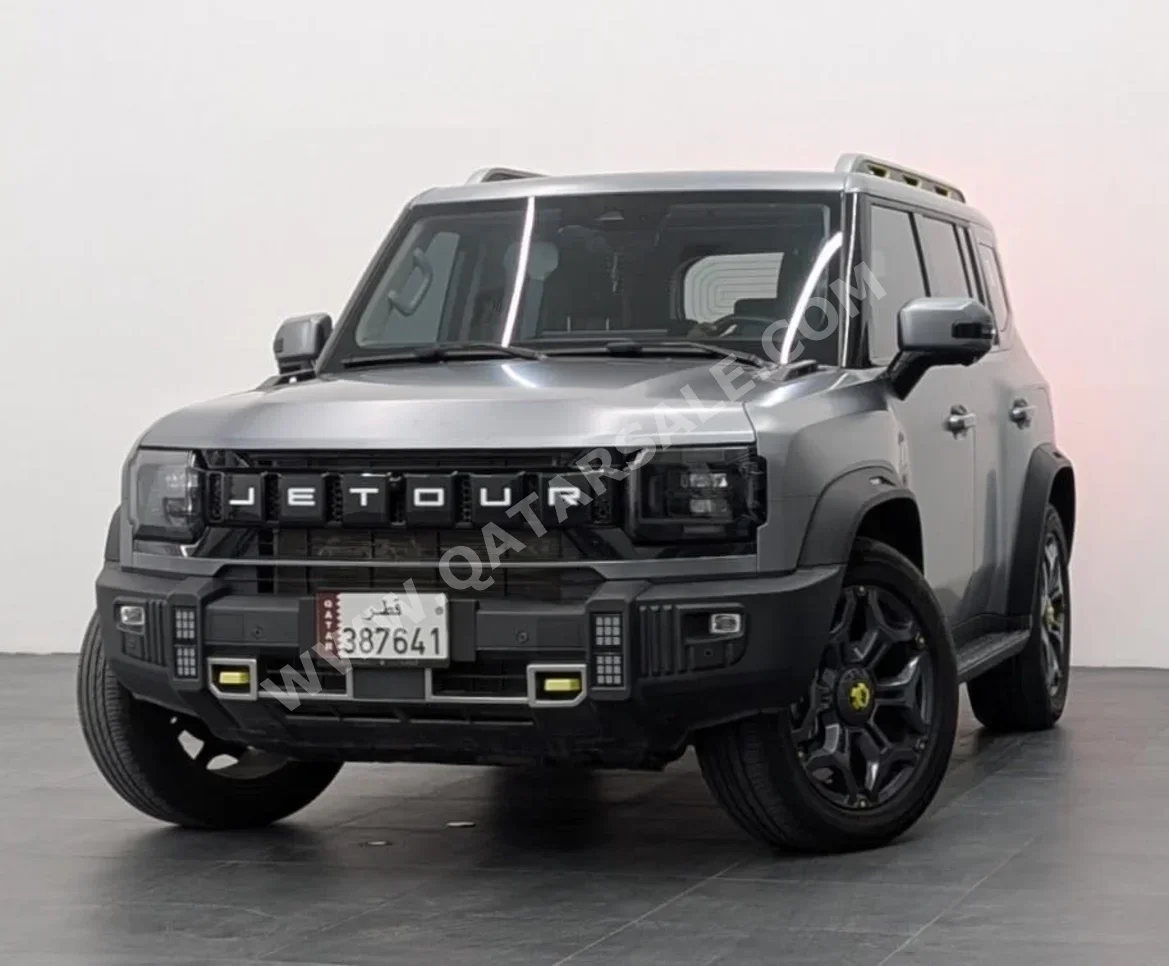 Jetour  T2  I-DM  2025  Automatic  16,972 Km  4 Cylinder  Four Wheel Drive (4WD)  SUV  Gray Matte  With Warranty