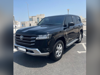 Toyota  Land Cruiser  GX  2025  Automatic  11,000 Km  6 Cylinder  Four Wheel Drive (4WD)  SUV  Black  With Warranty