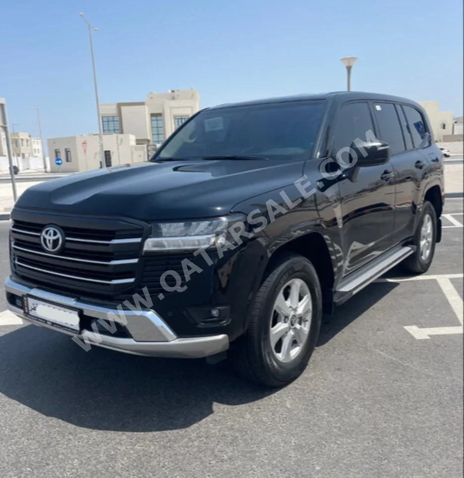 Toyota  Land Cruiser  GX  2025  Automatic  11,000 Km  6 Cylinder  Four Wheel Drive (4WD)  SUV  Black  With Warranty