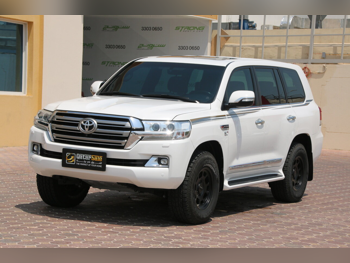 Toyota  Land Cruiser  VXR  2021  Automatic  55,000 Km  8 Cylinder  Four Wheel Drive (4WD)  SUV  White