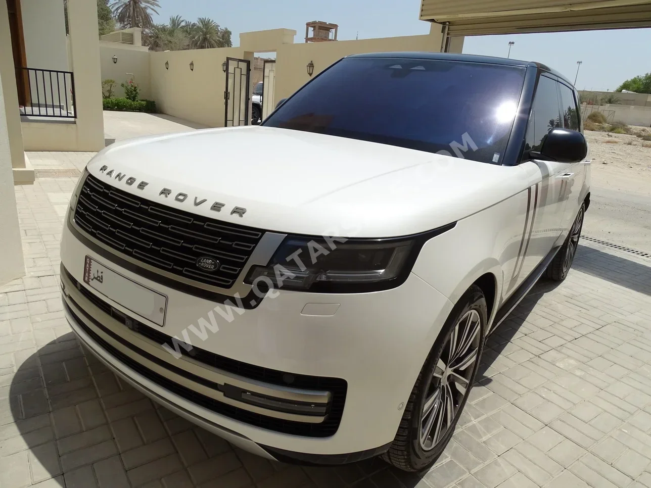 Land Rover  Range Rover  Vogue HSE  2023  Automatic  45,000 Km  6 Cylinder  Four Wheel Drive (4WD)  SUV  White  With Warranty