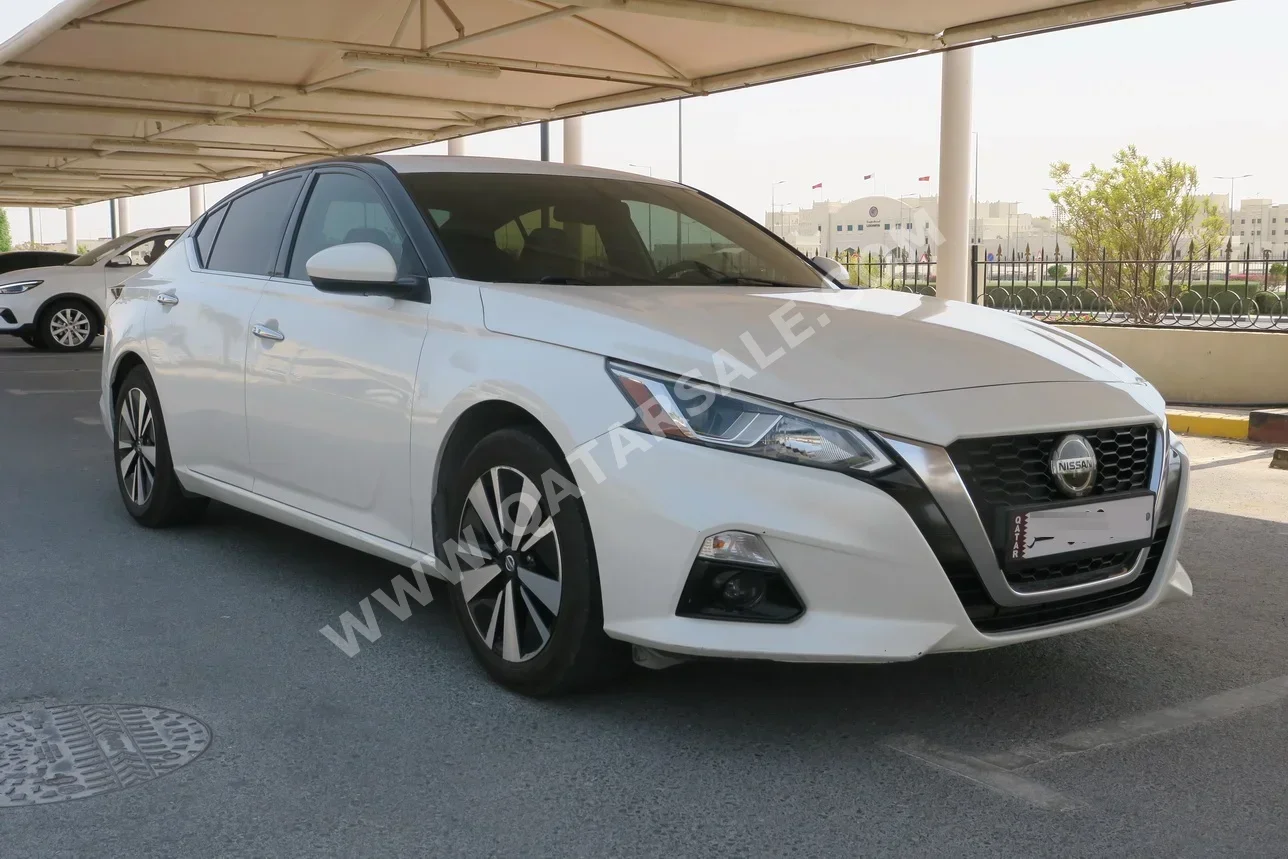 Nissan  Altima  2.5 SV  2019  Automatic  235,000 Km  4 Cylinder  Front Wheel Drive (FWD)  Sedan  White