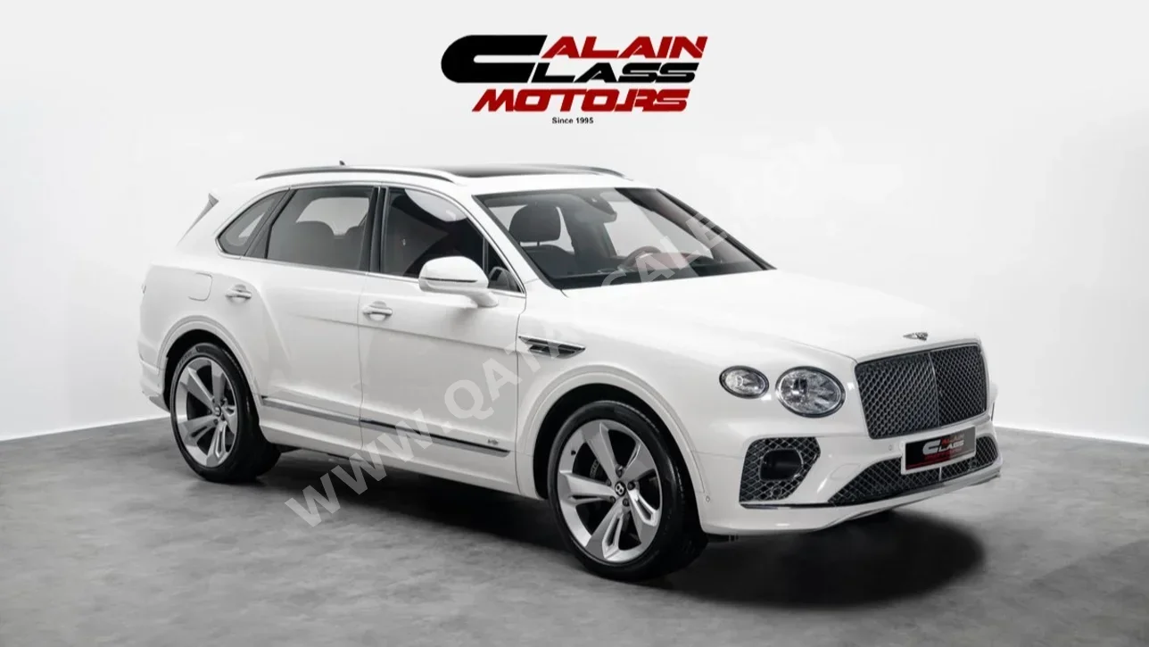 Bentley  Bentayga  2021  Automatic  12,358 Km  8 Cylinder  All Wheel Drive (AWD)  SUV  White