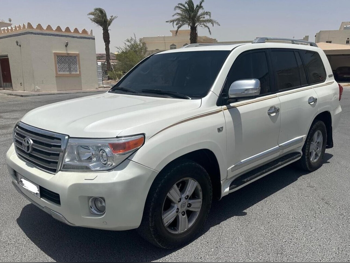 Toyota  Land Cruiser  VXR White Edition  2015  Automatic  213,000 Km  8 Cylinder  Four Wheel Drive (4WD)  SUV  White