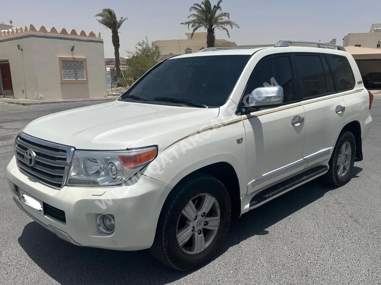 Toyota  Land Cruiser  VXR White Edition  2015  Automatic  213,000 Km  8 Cylinder  Four Wheel Drive (4WD)  SUV  White